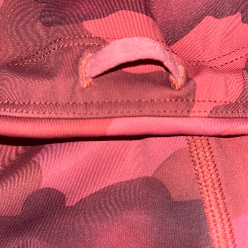 Athleta Ultimate Stash Pink Camo Printed 7/8 Tight, Size S - Picture 12 of 16